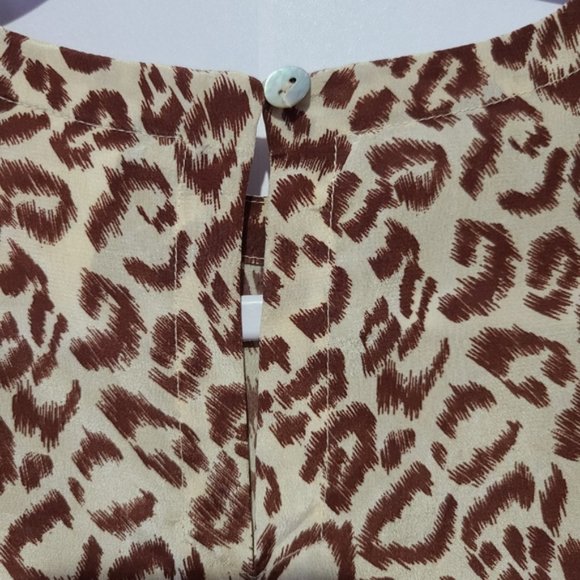 The Work vintage leopard print 100% silk short sleeve blouse - Picture 5 of 6